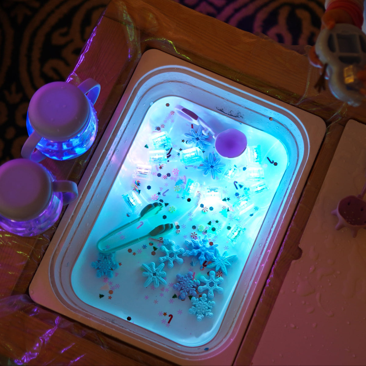 Scoops the Snow Pal Light-Up Cubes 4-Pack