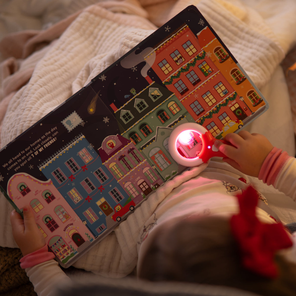 Light-Up Library™ - Seek and Find with Scoops the Snow Pal