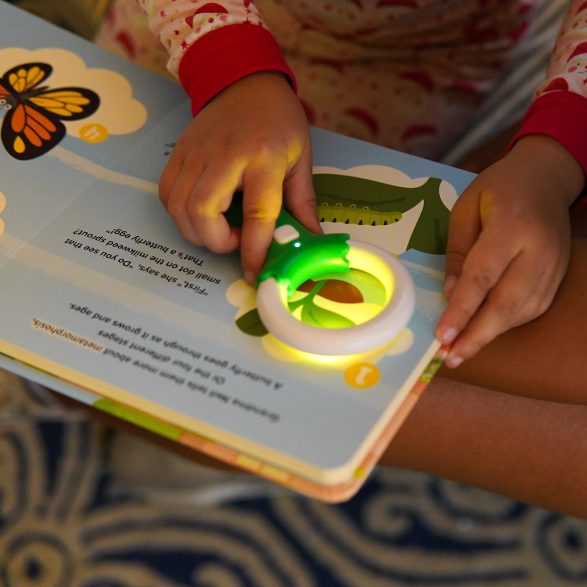 Light-Up Library™ - Elmo & Abby’s Butterfly Friend