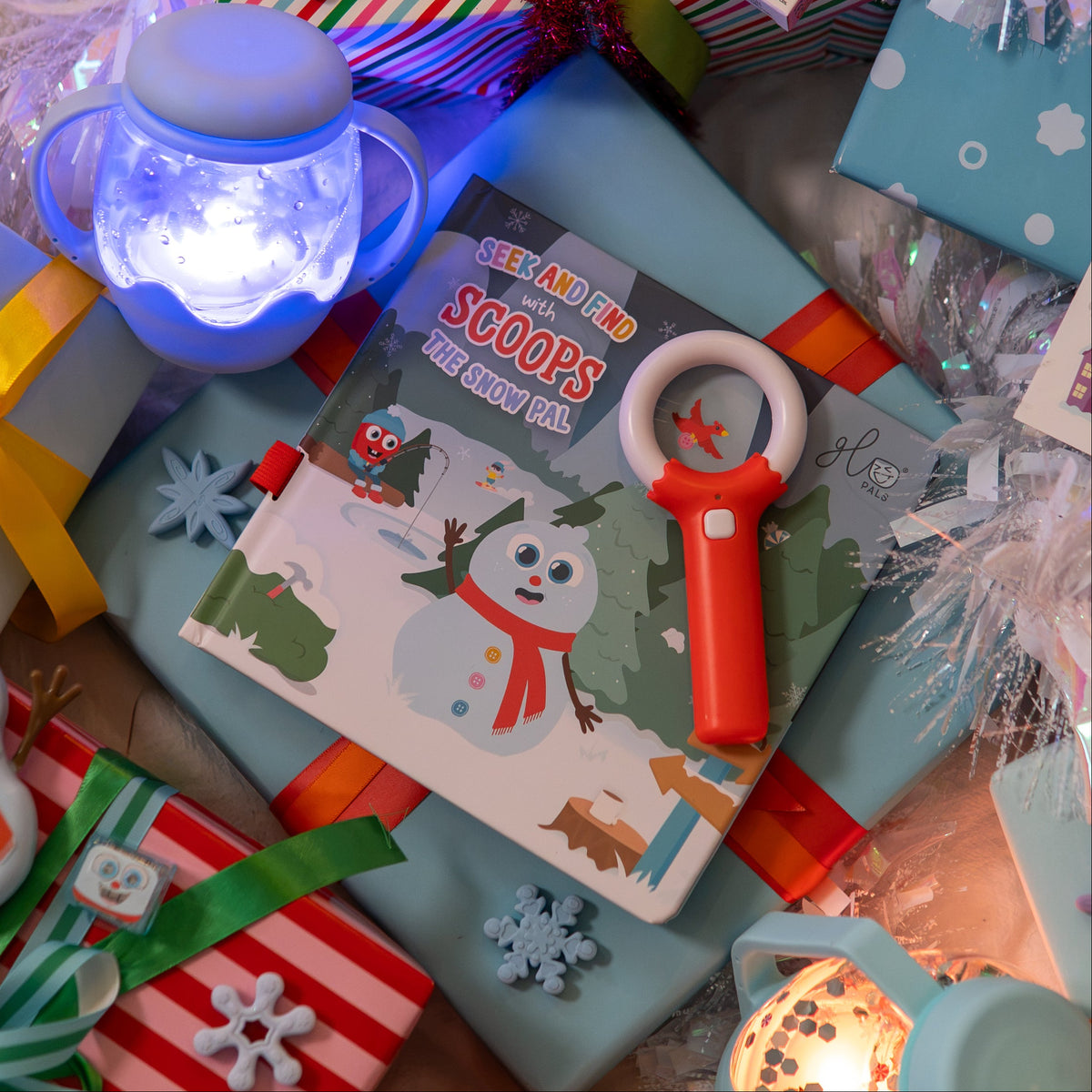 Light-Up Library™ - Seek and Find with Scoops the Snow Pal