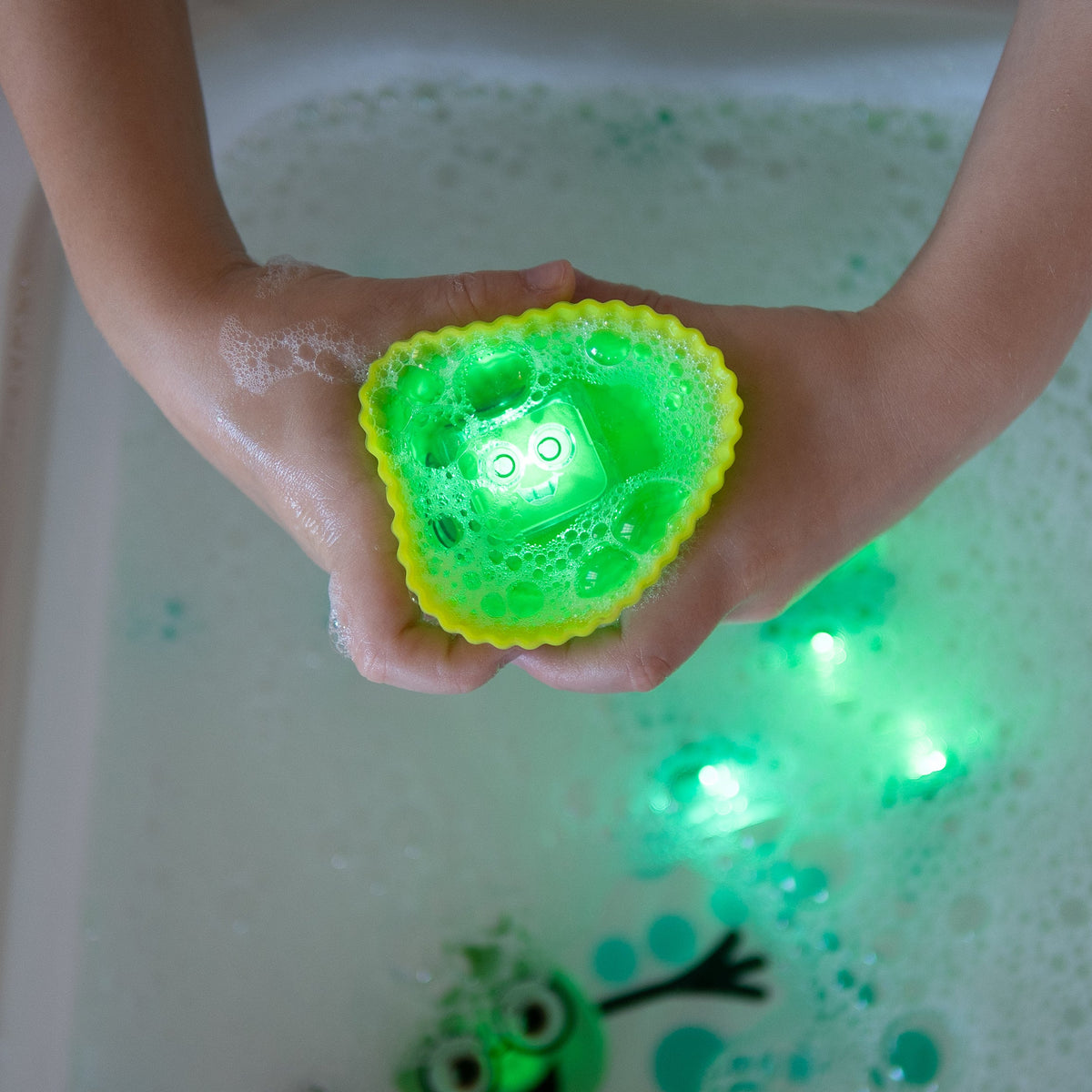 Glo Pals Light-Up Cubes 4-Packs