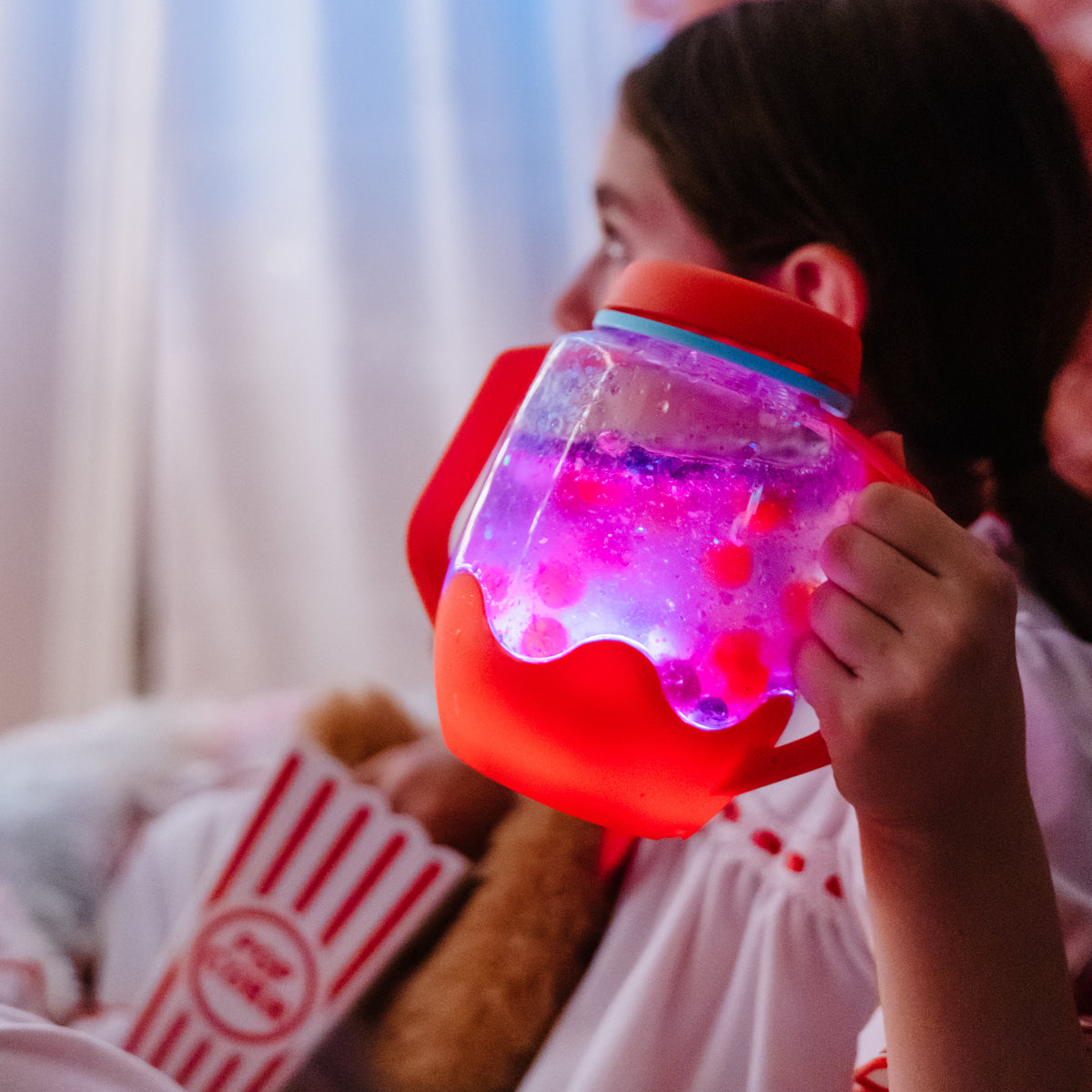 [Ladybug] Ladybug jar glowing at play