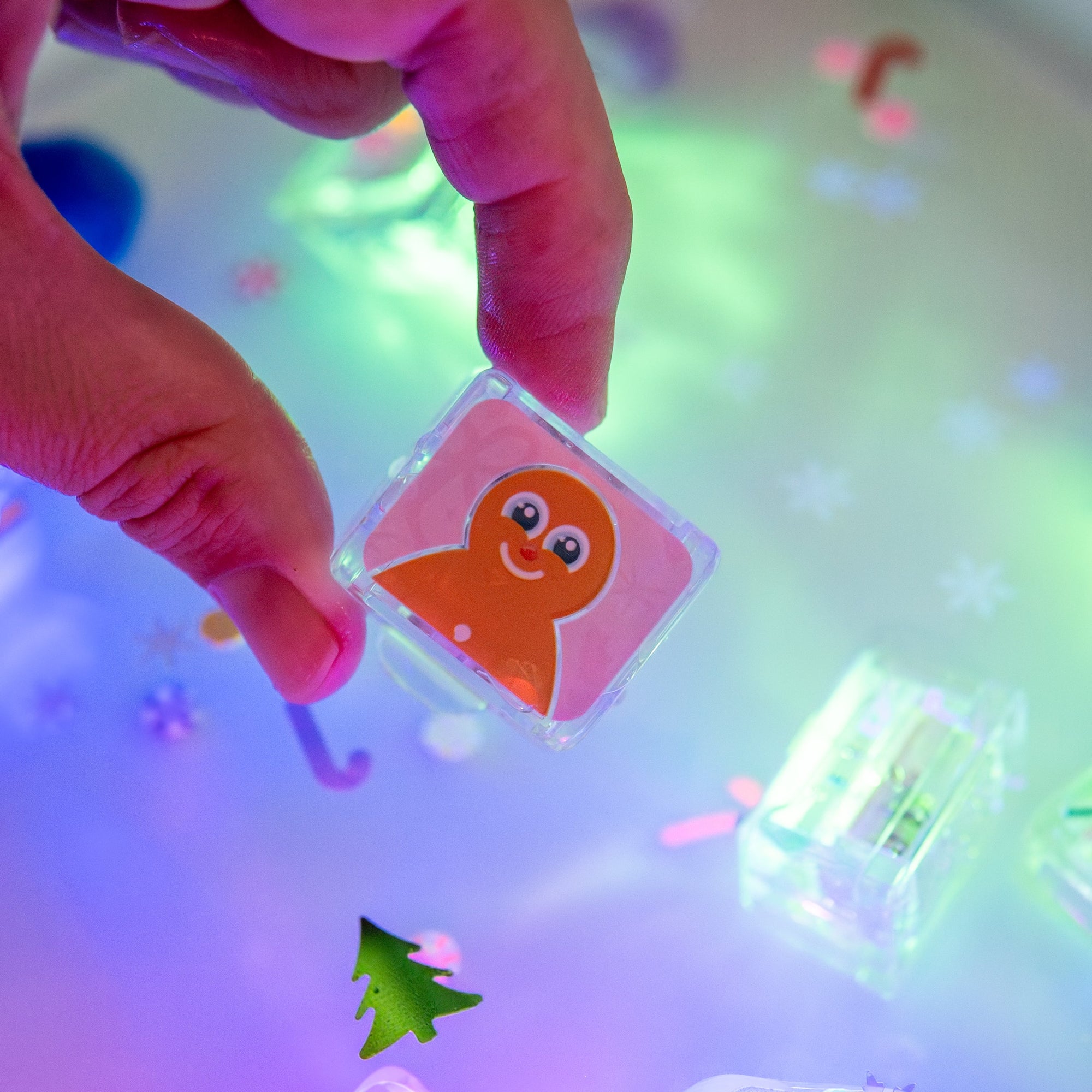 Holiday Pals Light-Up Cubes 6-Pack