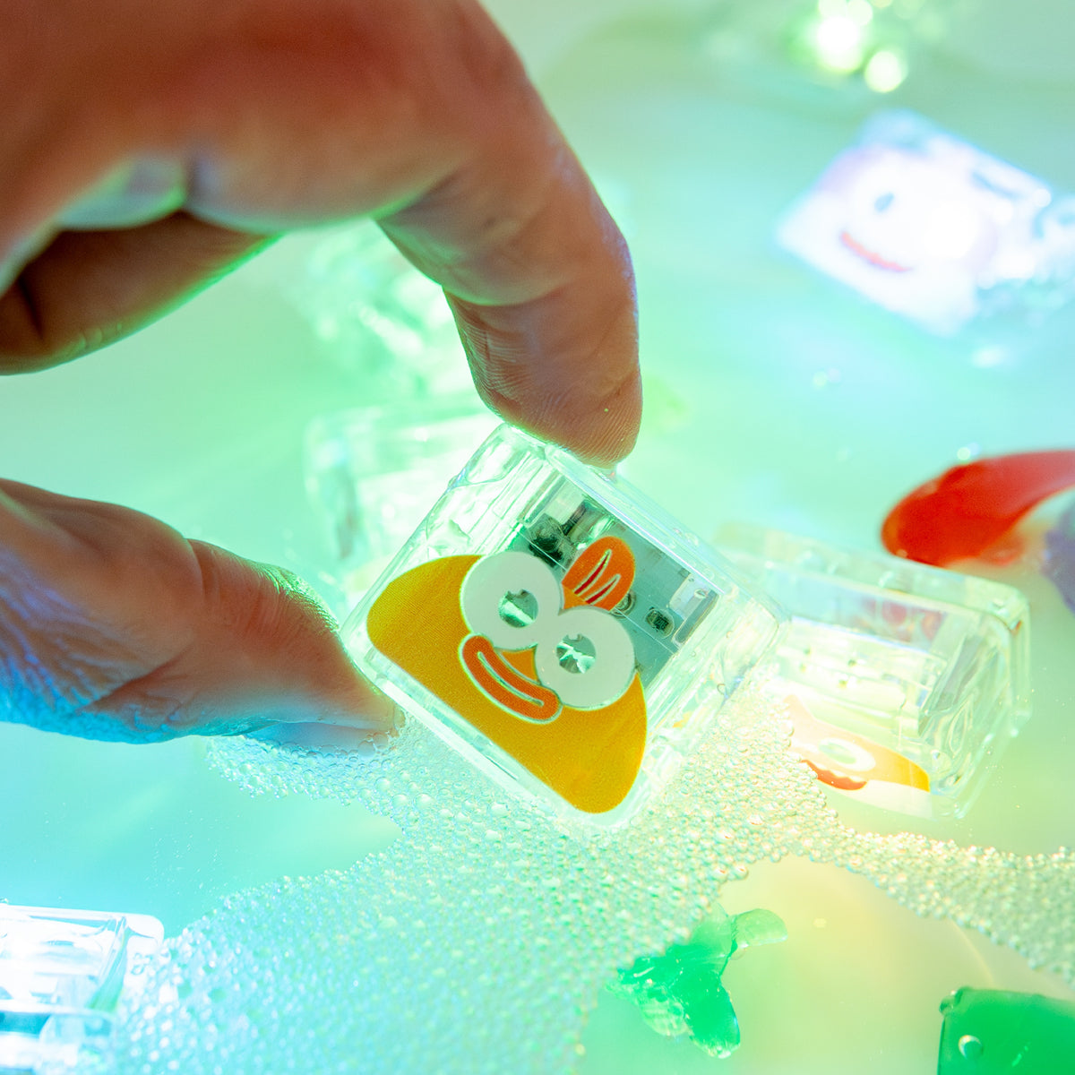 Baby Shark Light-Up Cubes 6-Pack