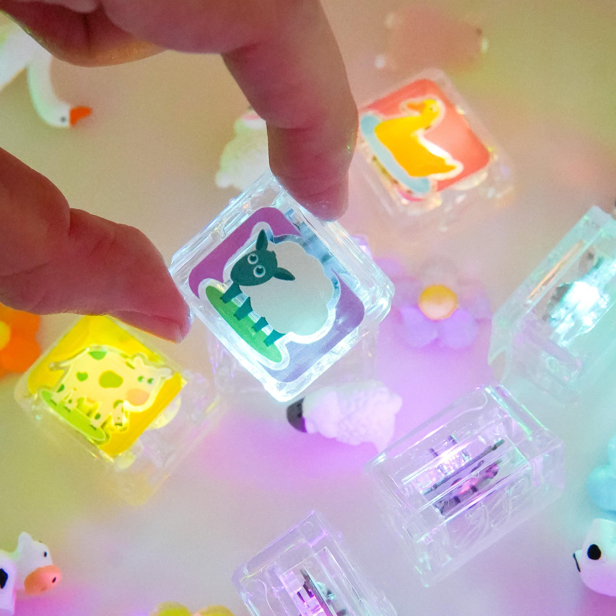 Farm Light-Up Cubes 6-Pack