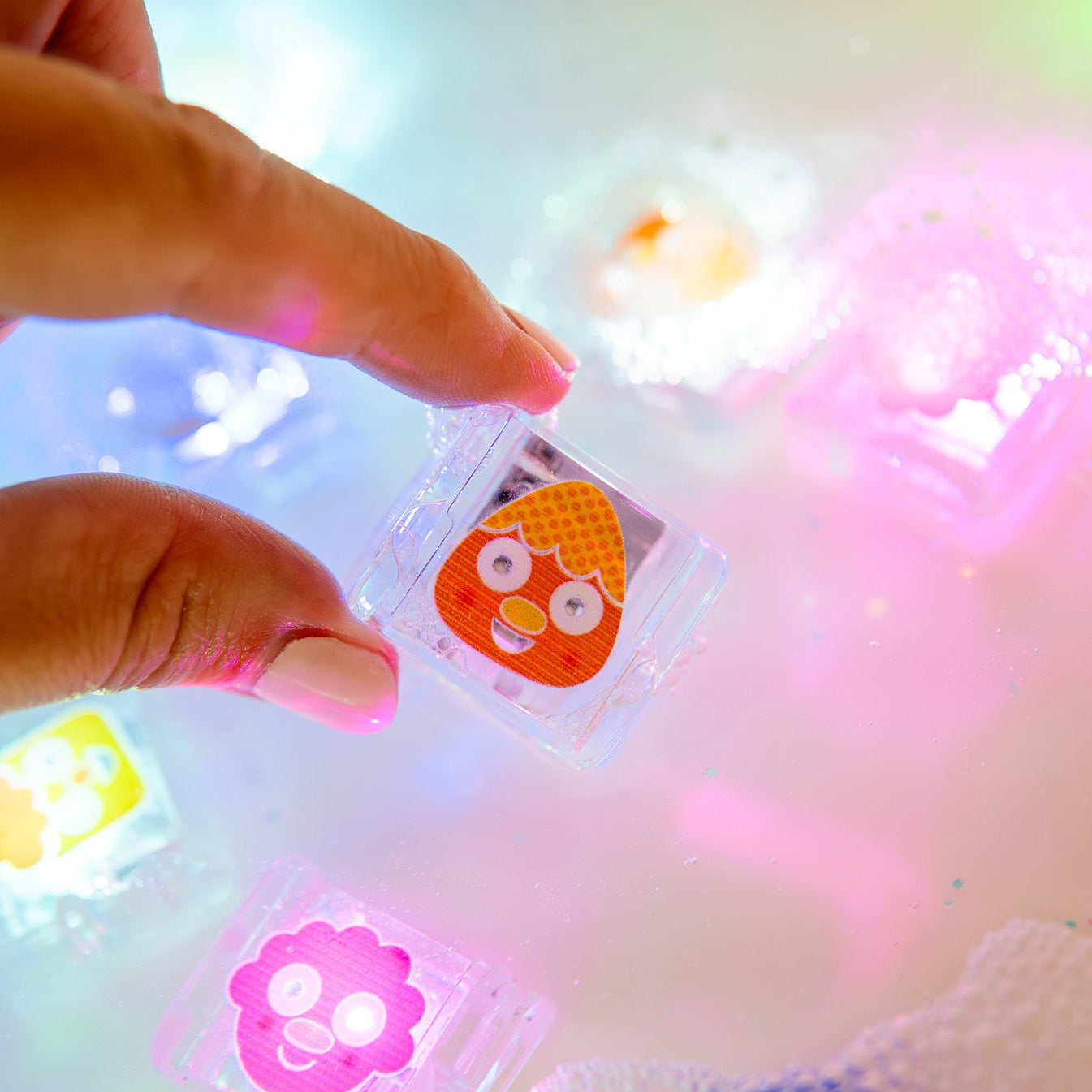Noodle & Pals™ Light-Up Cubes 6-Pack