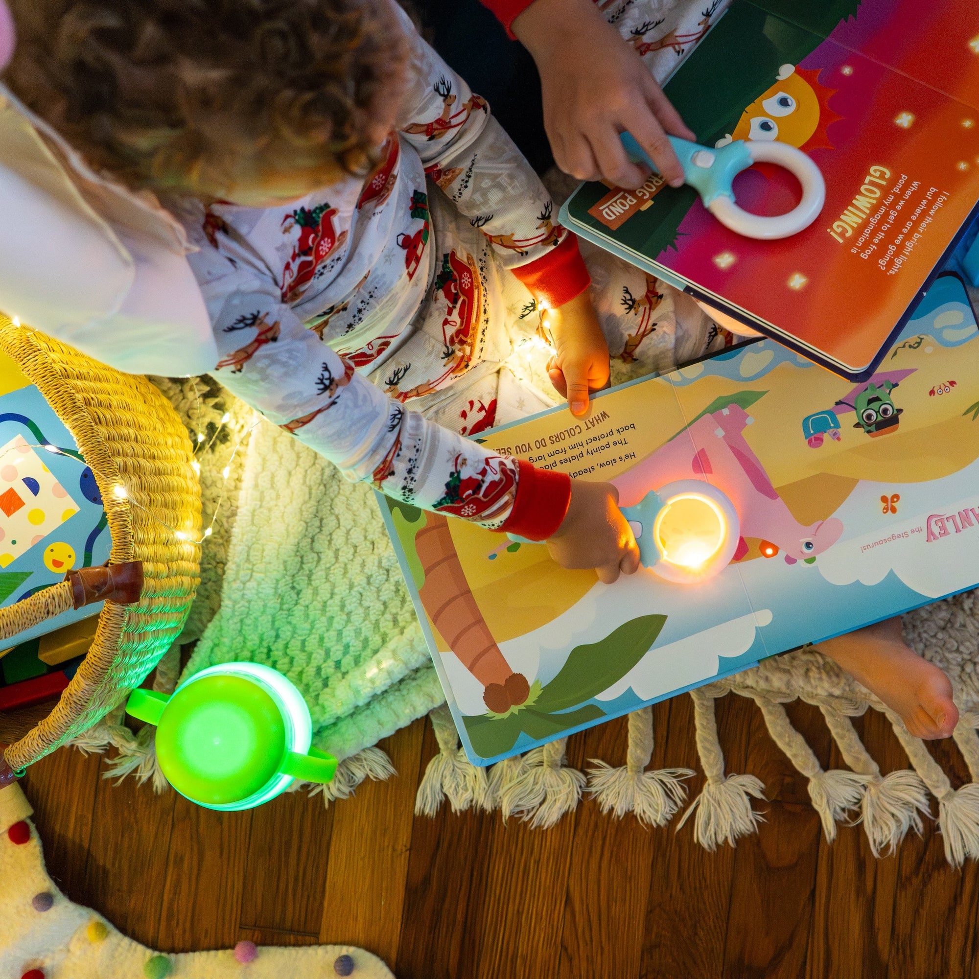 Light-Up Library™ - Pippa's Prehistoric Pals