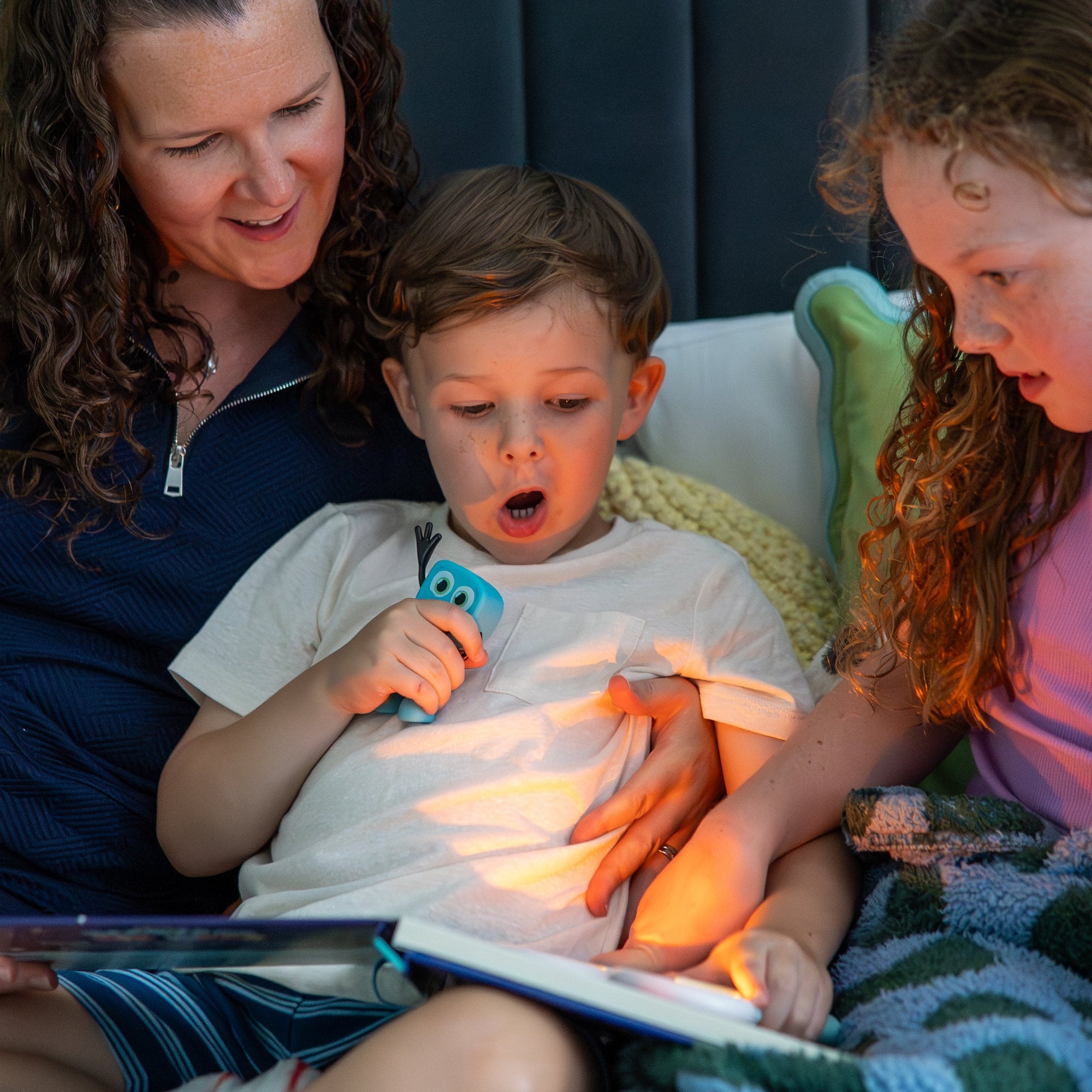 Light-Up Library™ - Around the World Sleepytime