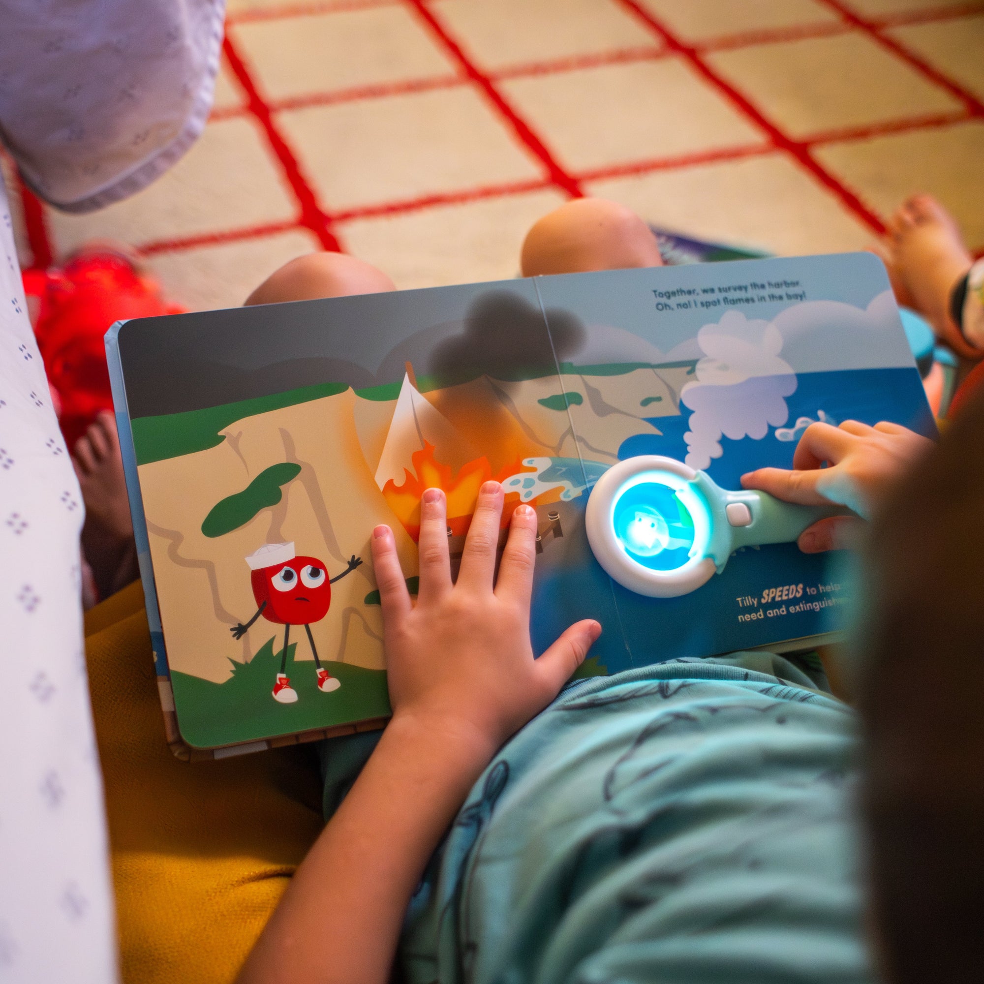 Light-Up Library™ - Sammy's Search & Rescue with Tilly the Tugboat