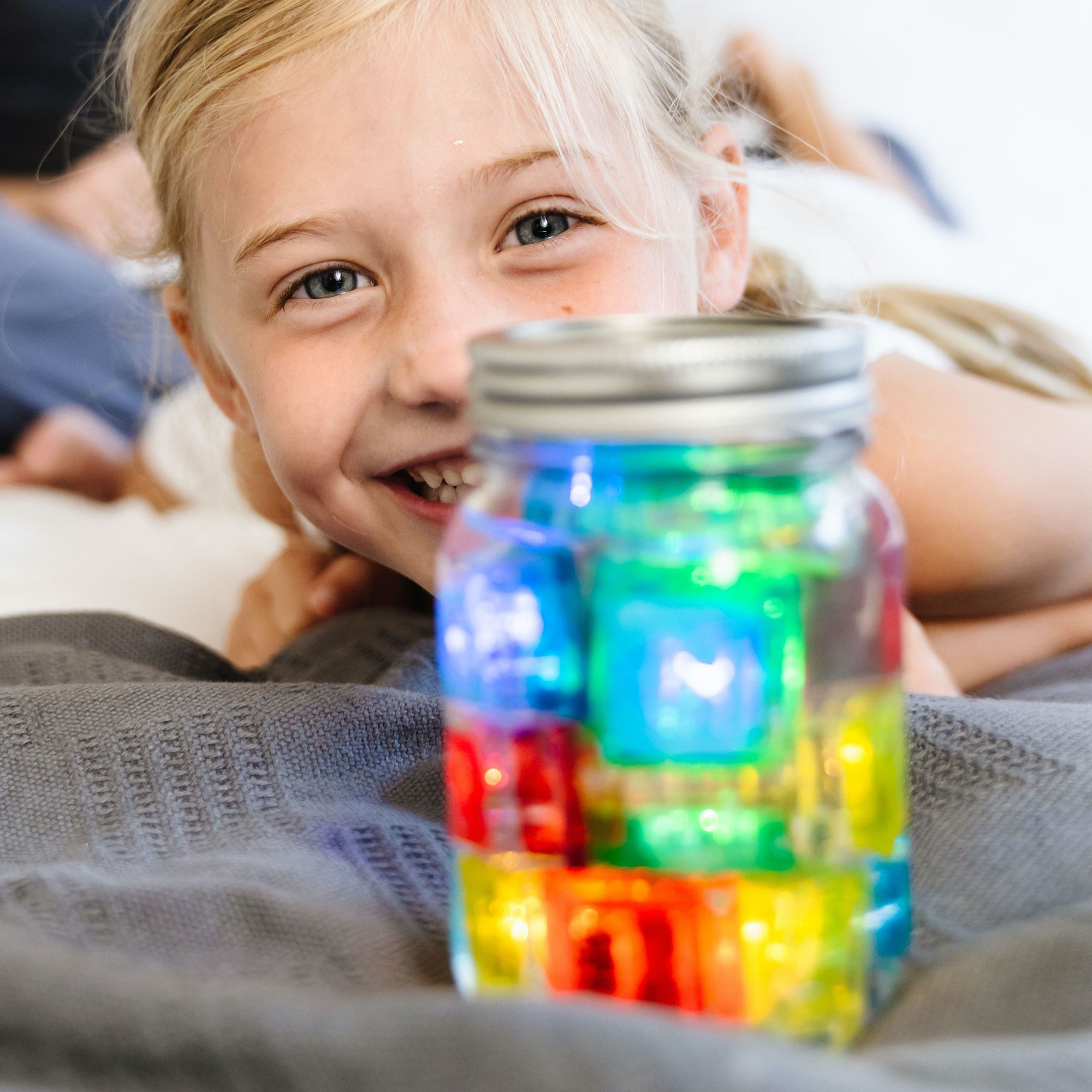 Glo Pals Light-Up Cubes