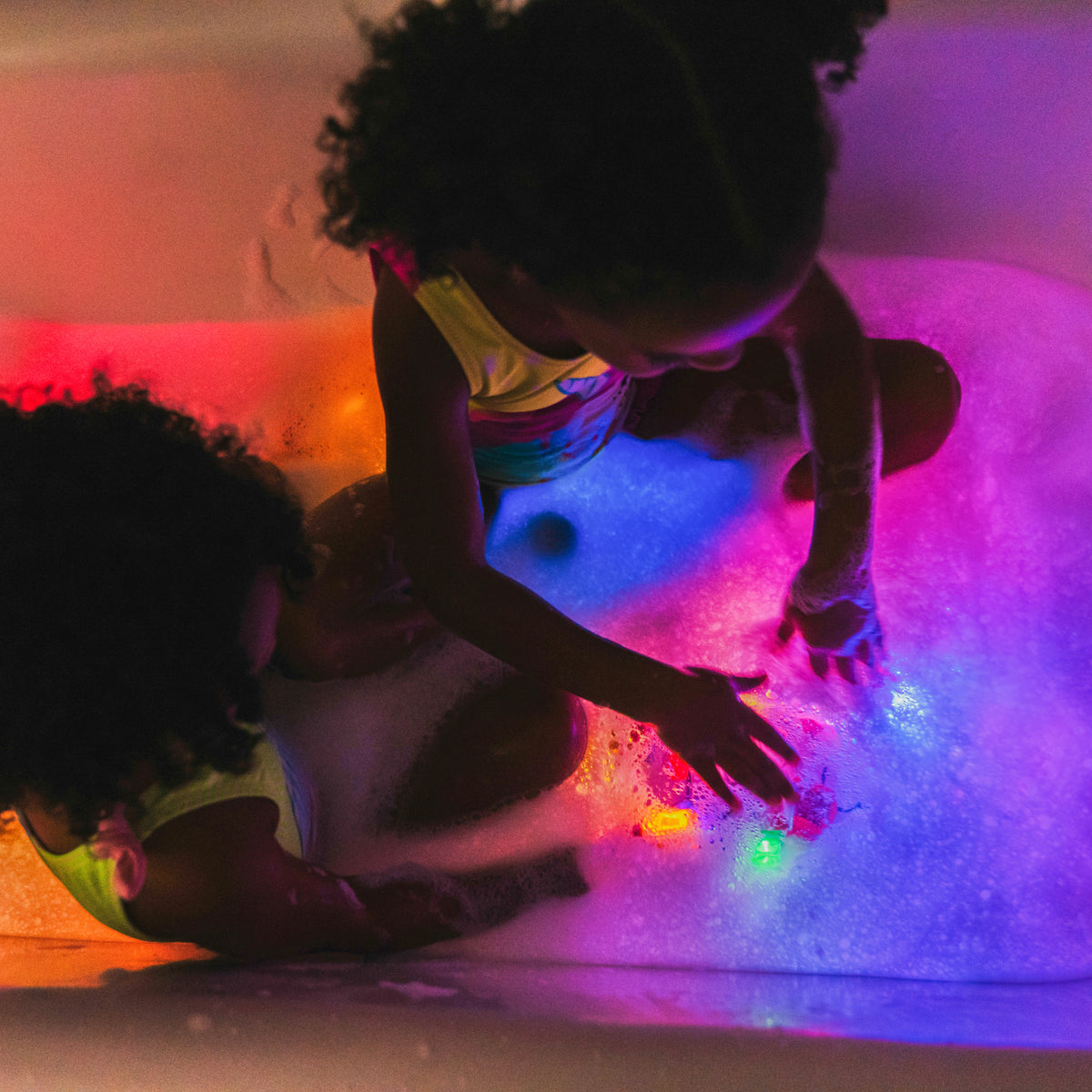 Glo Pals Light-Up Cubes 4-Packs