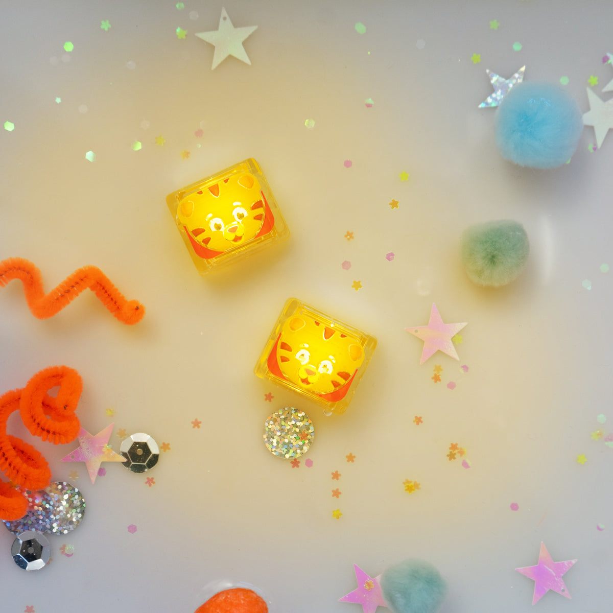 Daniel Tiger Light-Up Cubes 4-Pack
