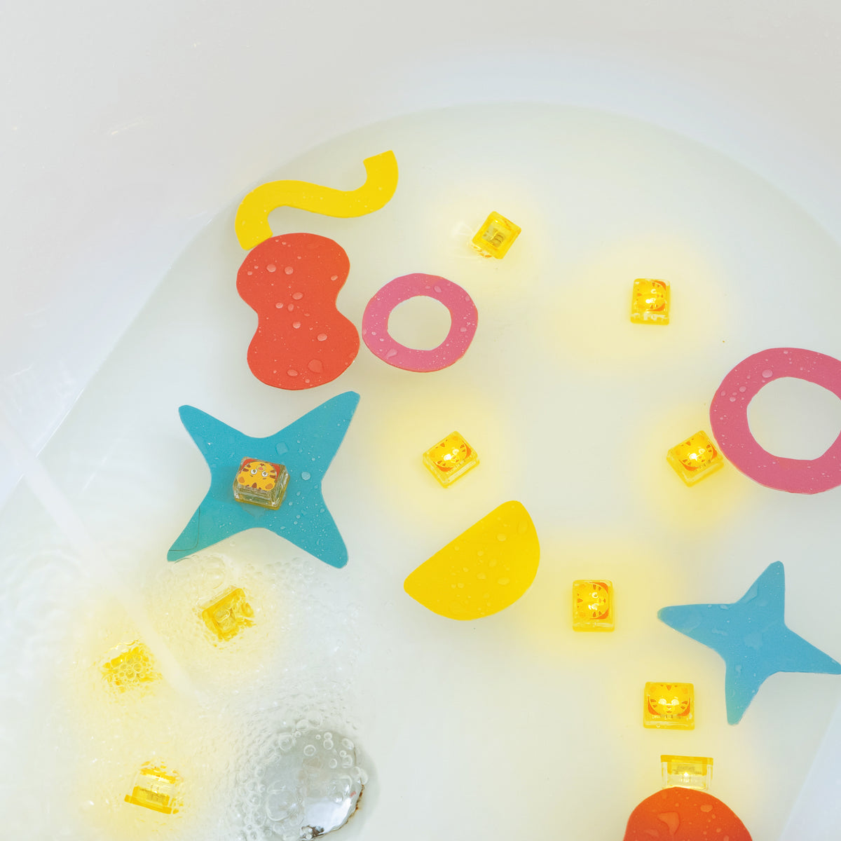 Daniel Tiger Light-Up Cubes 4-Pack